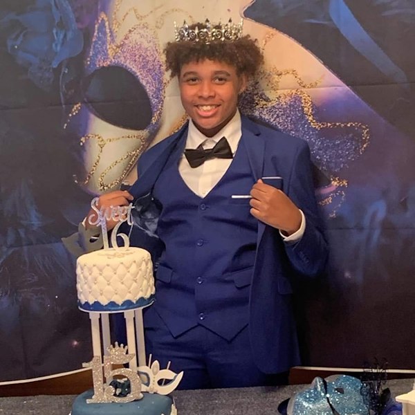 Gullkongekroner for menn og kvinner, metall kongelig prinsessekrone og tiaraer for bursdag, skoleball, fest, hatter, kostyme