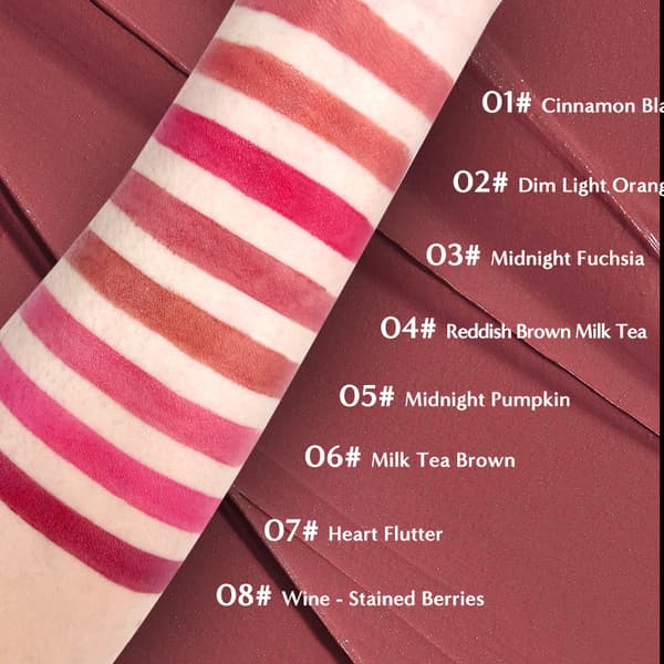 Long-lasting velvet matte lip gloss - transfer-proof and moisturizing (6.5 ml)