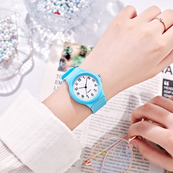 Armbåndsur, Mode Simpel Kvarts Ur Vandafvisende Mini Ultra-Tyndt Analogt Ur til Studerende