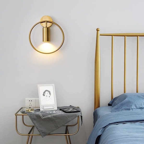 Vägglampa inomhus, 180° vridbar LED-vägglampa i guld, modern vägglampa i metall, lämplig för trappa i sovrum och vardagsrum, E27-sockel