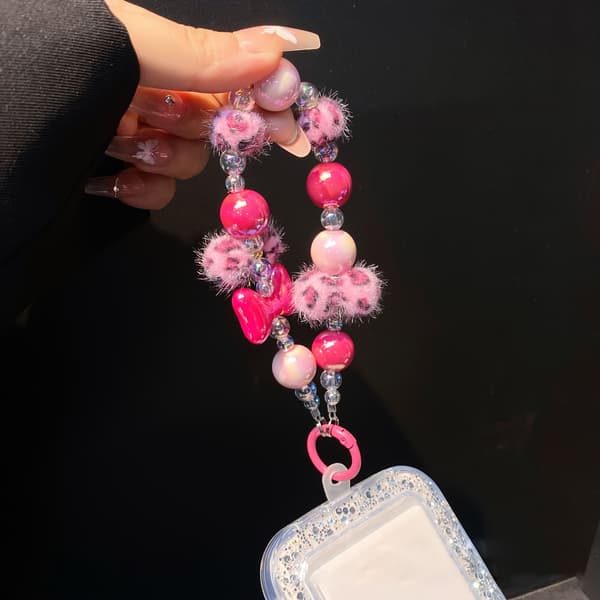 1 Pink Ball 3D Rosette Telefonrem, Perfekt til Efterår og Vinter med Telefoner, Nøgler & Tasker - Fuld af Piget Vibe Pink