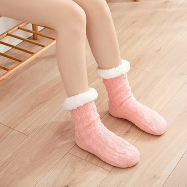 Lurviga Varma Stickade Sockor Tofflor med Halkskydd Rosa pink one size