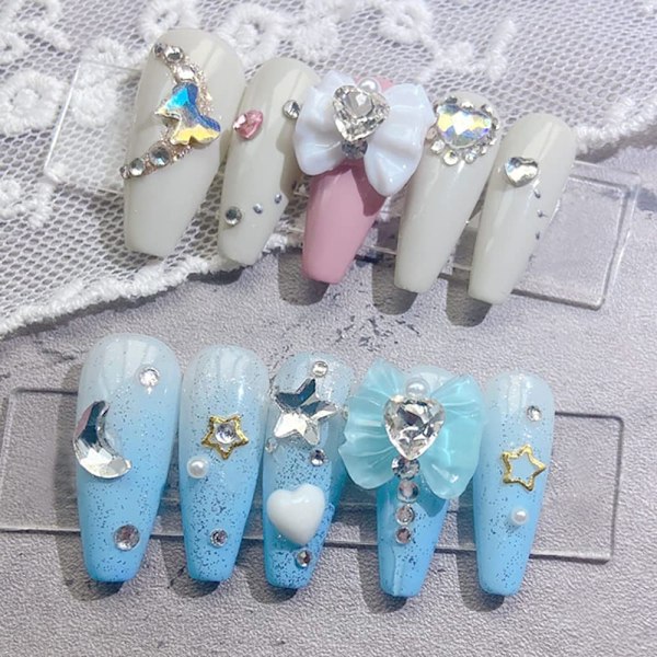 18st 3D rosett Nagelberlocker,Crystal Heart Bowknot Nagelstenar,Blanka Diamanter Nagel Strass Nageltillbehör,Rosett Harts Nail art Nail DIY