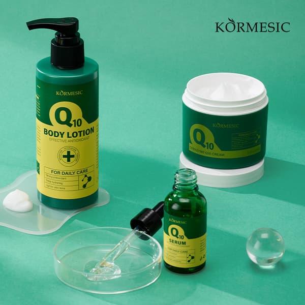 Koentsyymi Q10 -kosteuttava ihonhoitosetti Essence Serum