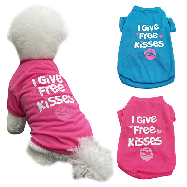 2 lemmikkiä kesäkissoille ja -koirille, kesäviileä liivi koiralle, t-paita painatuksella \"I give free kisses\"