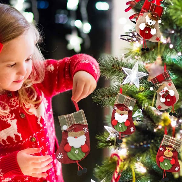 Sett med 4 julestrømper, julestrømper, julestrømper, nisse-strømper, reinsdyr-strømper, snømann-strømper, juletre-strømper til jul