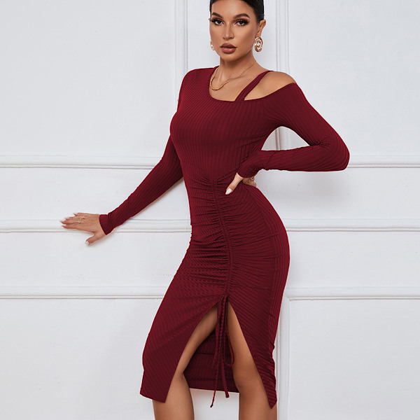 En axel långärmad cocktailklänning Sexig Ribb-stickad Slit Ruched Bodycon Bröllopsgäst Maxi Klänningar