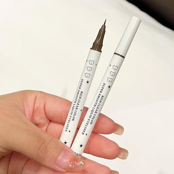 Flytande Eyeliner Penna Svart Brun Färg Eyeliner Penna Långvarig 02 Red Brown One size