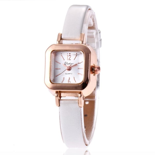 Ny Modeklocka Koreansk Version Retro Quartz Klocka Tunt Band Sm Red One size