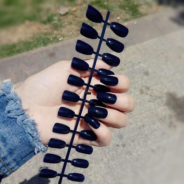 24 st Enfärgade Falska Nagelremsor Långa Balett Nagelremsor; Y9 24pcs