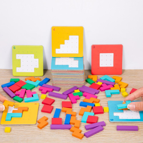 Interaktivt pusselspel Tangram Matematiska leksaker Byggande Barns Form Färg Trä Skrivbordsblock P2R2
