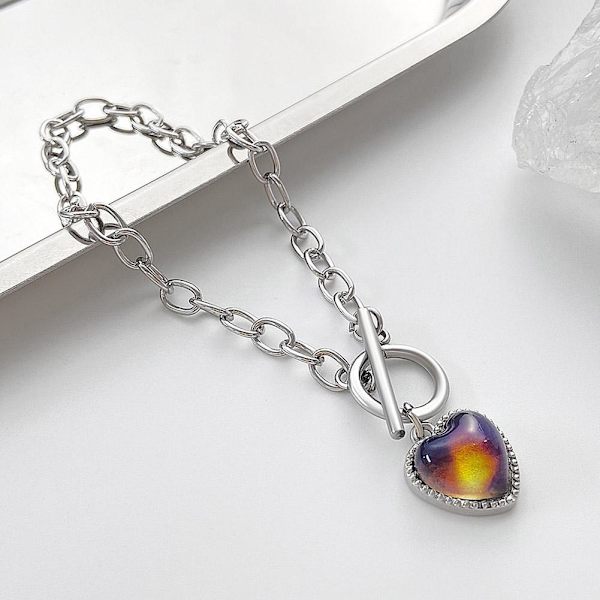 Färgskiftande Armband Kärleksform Kvinnor Flickor Smycken Parti Gåva Ny L7