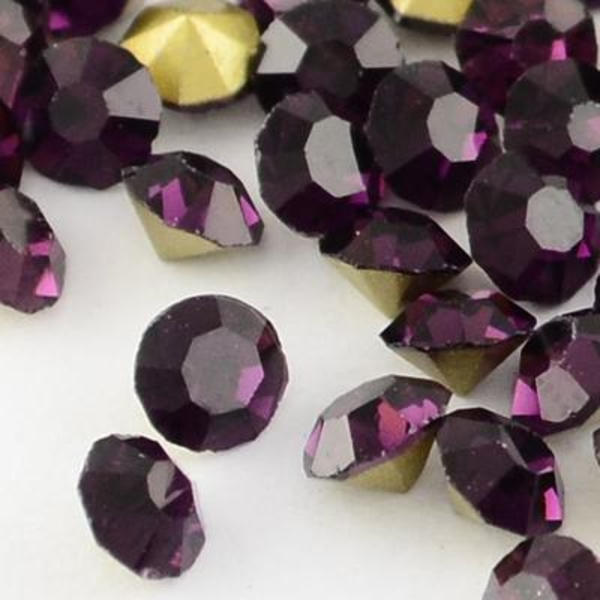 100 Ametyst konisk Swarovski for innlegg Ø 3,4 mm (PP27)