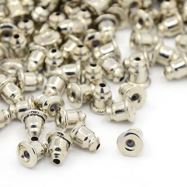 50 pack Platinapläterade bakstycke till örhängen 5x5 ,hål 1 mm. 3 Platina pläterade