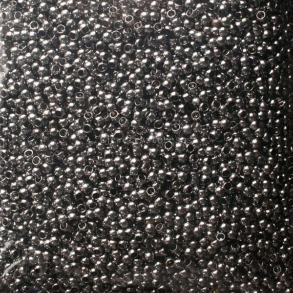 Lidt over 500 stk. Klemperler Ø 2 mm. , hul 1,2 mm. (3 farvevalg) Silverpläterade 