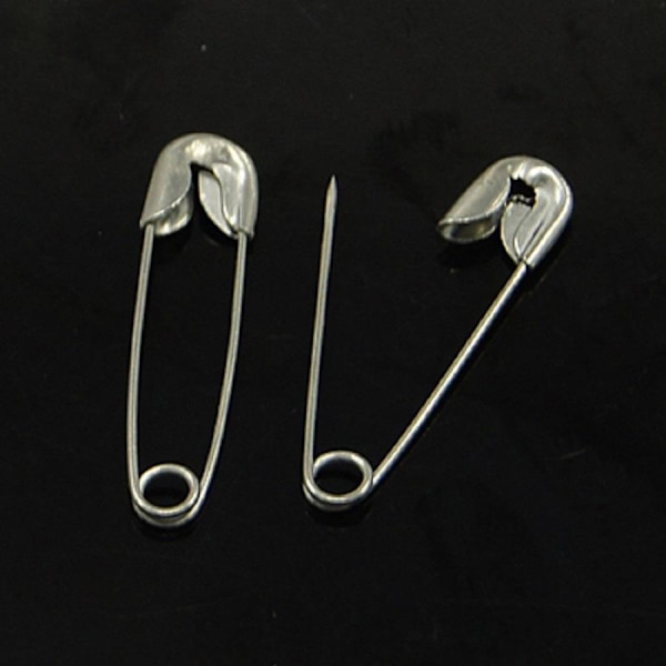 100 St. Platinafärgade  Säkerhetsnålar 55x11x3mm, Pin:1mm
