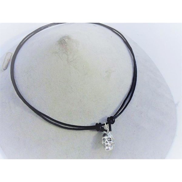 Handknuten Ställbar läder halsband med döskalle hänge 1 svart