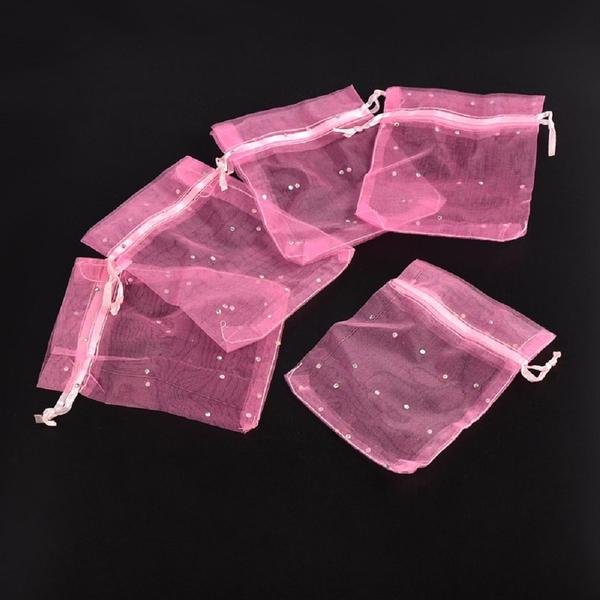 *50 vaaleanpunaista hopeapisteillä organza pussit noin 10 x 12 cm.