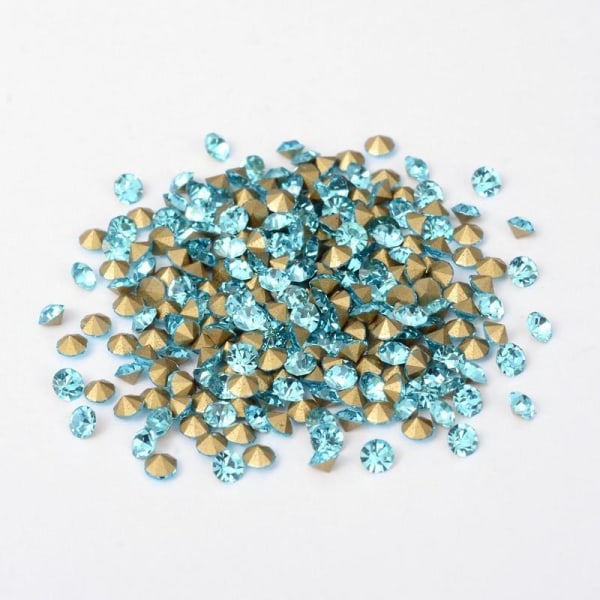 100 Aquamarin Swarovski kristaller för inlägg Ø 3,4 mm(PP27)