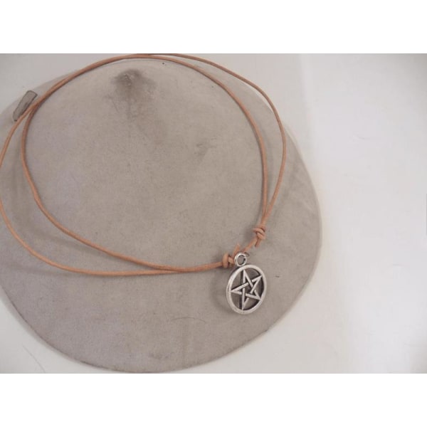 Handgjord Ställbar Naturfägad läder halsband med pentagram hänge