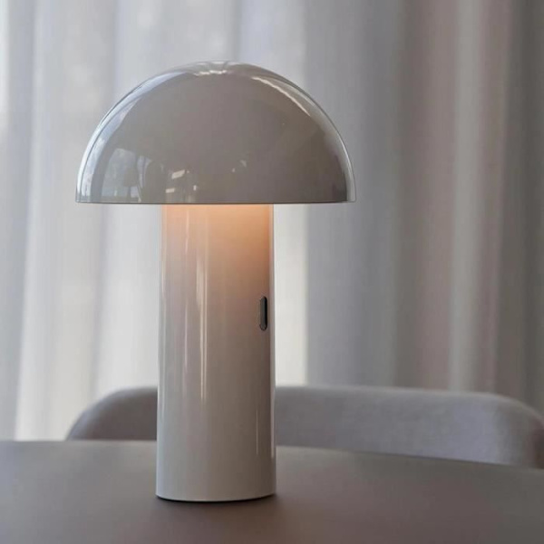 Bordlampe - Enoki - Hvid - Polyethylen - IP44 - 170 lumen Vit