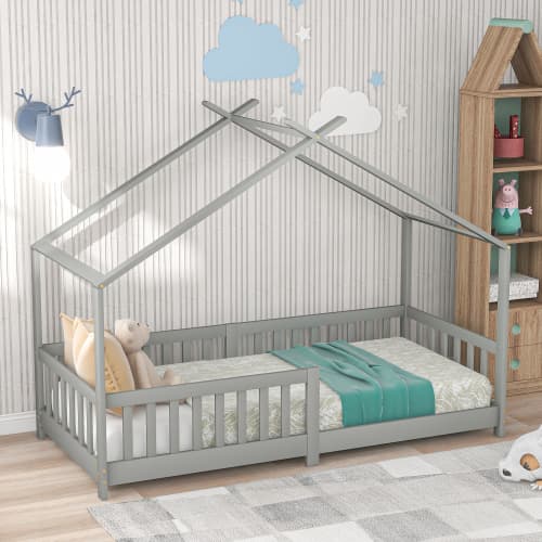 Husformad säng i massivt trä med säkerhetsstaket & ribbotten, grå (200x90cm) – idealisk för barnrum LIGHT GREY