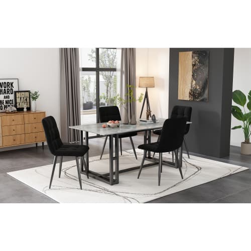 Svarta matrumsstolar, 4-pack – sammetslena, klädda designstolar med metallram & ryggstöd Black