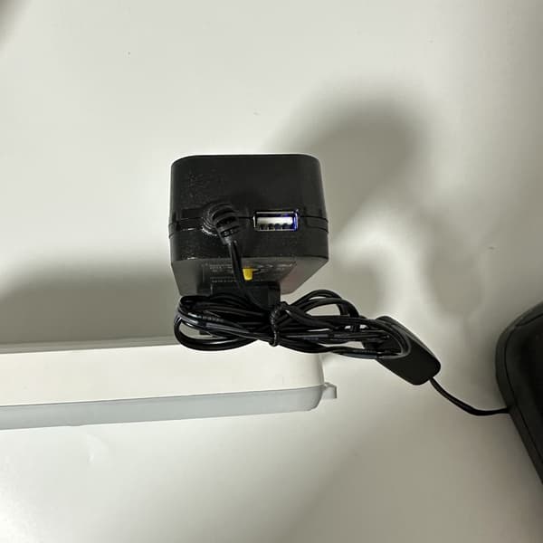 AA-valeparisto 3V-12V säädettävä AC-DC-adapteri USB-ulostulolla sähkölaitteille EU