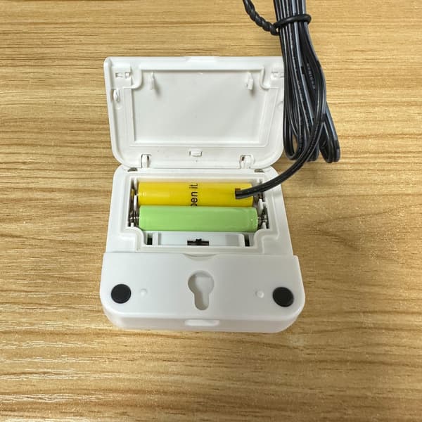 Adskillelig USB 5V til 1V-24V AA AAA Dummy Batteri Strømforsyning med 110 cm Kabel USB Model 