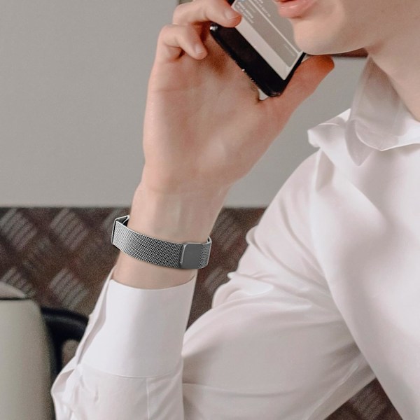 Rannekoru yhteensopiva Xiaomi 8 miesten ja naisten kanssa, metallinen rannekoru Xiaomi Mi Band 8:lle magneettisella ruostumattomasta teräksestä valmistetulla verkkorannekkeella ja vahvalla magnetismilla Silver