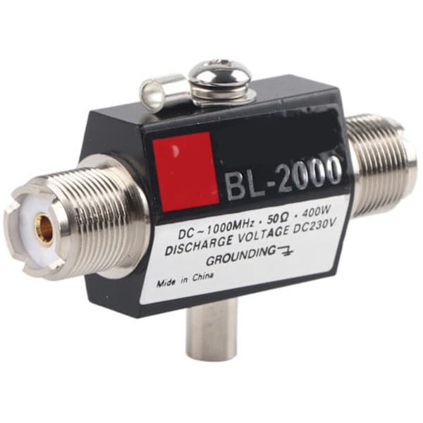 Coaxial protection for radio frequency communication systems, characterized by high-frequency performance and broadband coaxial surge protection