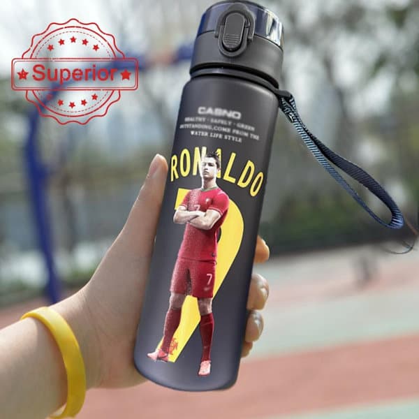 Ronaldo-vesipullo Premium-proteiinisekoitin Blender-urheilupullo BPA-vapaa vesipullo V4j5 C 560 ml 560ml