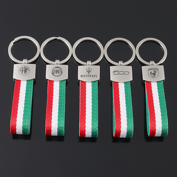 Nyckelring i konstläder med italiensk trefärgad flagga, färgglad logga, officiell