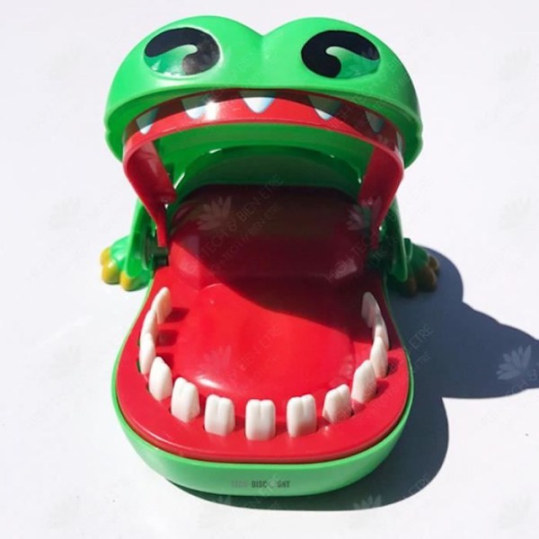 HTBE® Environmental safety children bite hand crocodile tricky toys children's toys toys plastic crocodile toys