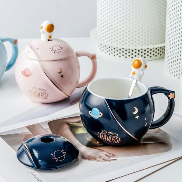 Keramisk kaffemugg med lock och sked 450 ml blå kreativ semesterpresent förpackad
