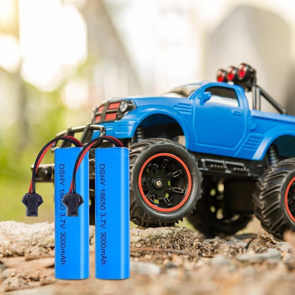 Sarja sisältää 4 Li-ion-akkua 3.7V 3000mAh USB-latureilla RC-autoille, Yhteensopivuus mallien DE45 DE42 1:14 Maasto- ja Drift Racing kanssa