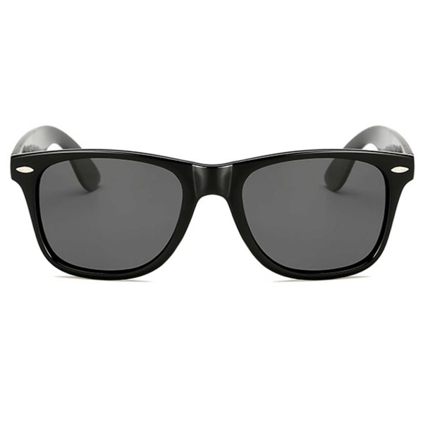 Retro Wayfarer Solbriller Sort Sort Glas + Senil Snøre Sort