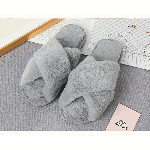 Plushtofflor för kvinnor