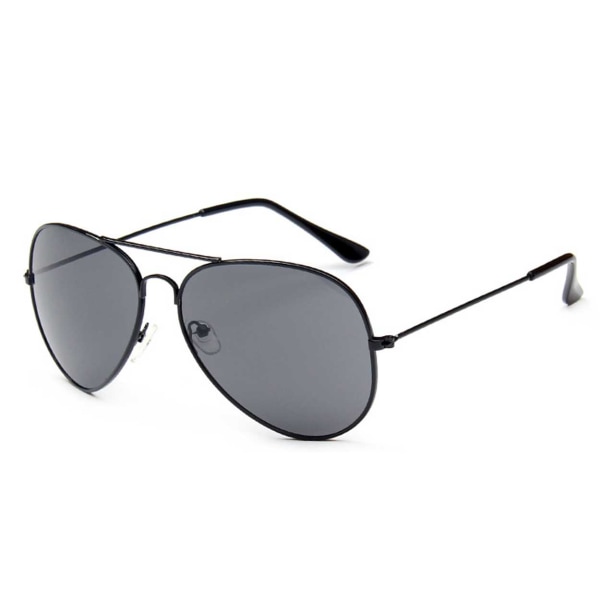 Sorte Pilot Aviator Solbriller Mørkt Glas + Senil Snøre Sort