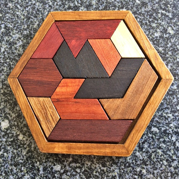 Puupuuhellytyspalapelilelut Puinen Palapeli Geometrinen Tangram Jigsaw-lauta Aivojen kiusaaja Lapset Lapset Koulutuslelut