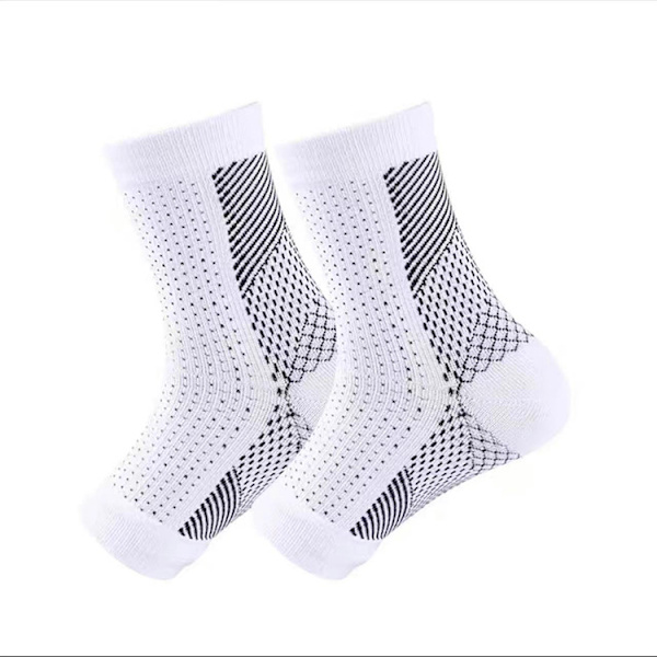 Nilkkasuojat, ulkoilmakuntoilusuukat, urheilun suojaavat avovarpaalliset kompressiosukat, joustavat sukat, kompressiosukat White background and black dots S/M