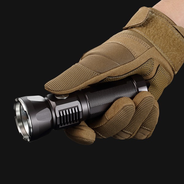 NITEYE af JETBeam - T4 PRO 2580 LM CREE XHP50 Lommelygte Sort