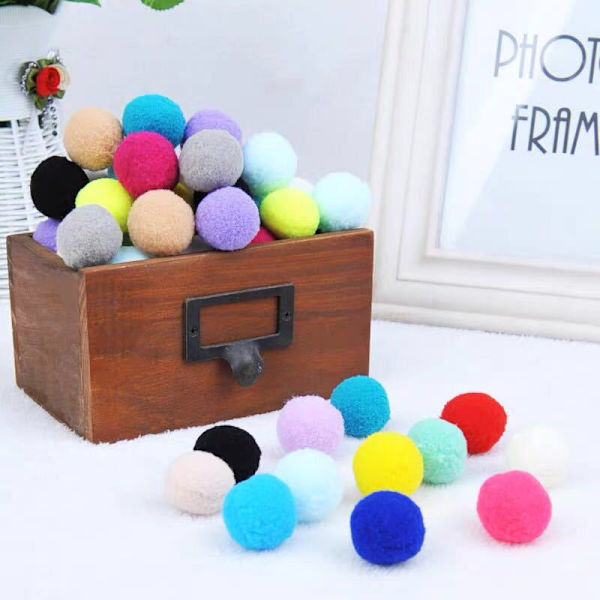 10 st Plyschbollar 3CM Färg Elastisk Kattskrapboll Rolig Kattleksak
