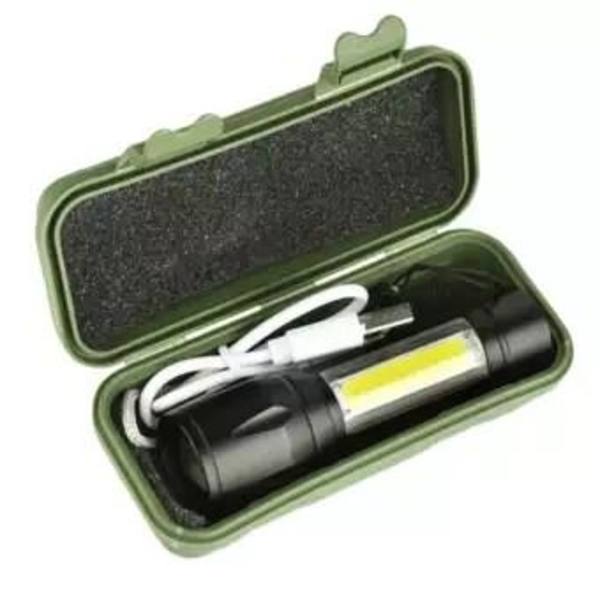 Taskulamppu, USB-latattava vihreässä säilytyslaatikossa