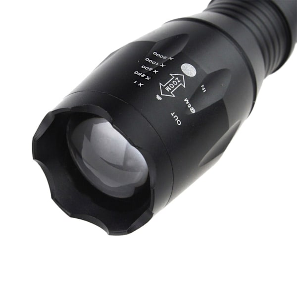 Ultrafire LED Ficklampa CREE - 2000 Lm Svart