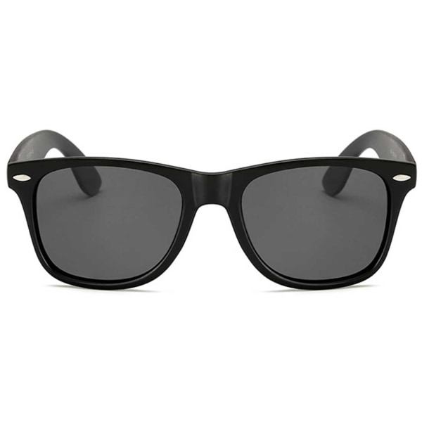 Retro Wayfarer Solbriller Matt Svart + Senil Snøre Svart