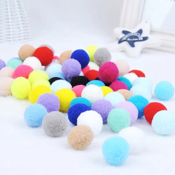 10 stk Plysjballer 3CM Fargerike Elastiske Katteskrapeballer Morsom Katteleke