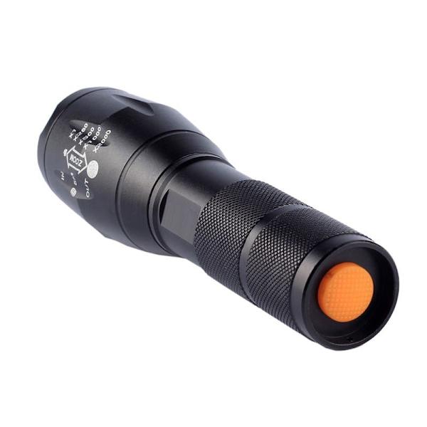Ultrafire LED Ficklampa CREE - 2000 Lm Svart