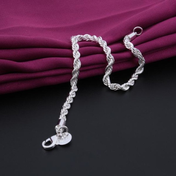 Silver Armband - Twist & Tvinnat - Stilren Design - 4 mm Silver