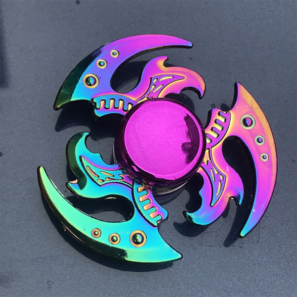 Metallivärinen metalliseos sormenpää Gyro-sormi Pyörivä sormi Hyödyllinen työkalu paineen vähentämiseen Colorful Kaleidoscope 138